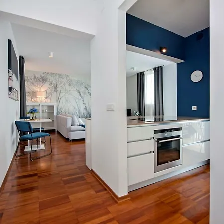 Appartement Design With Private Garage Rovinj